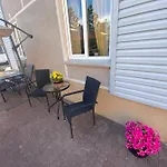 Konukevi Apartamentai “geliu Aleja” Palanga