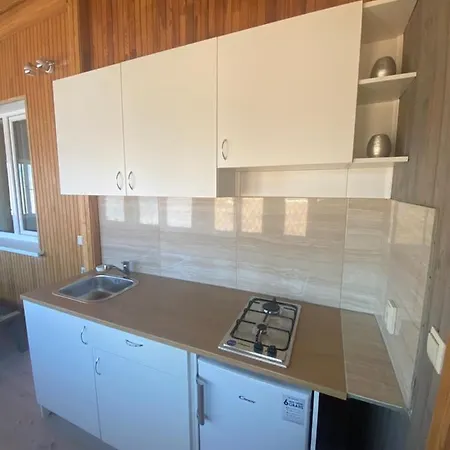 Guest house Apartamentai “geliu Aleja” 3*